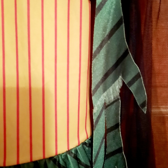 Girl's zombie sally costume - Picture 4 of 6